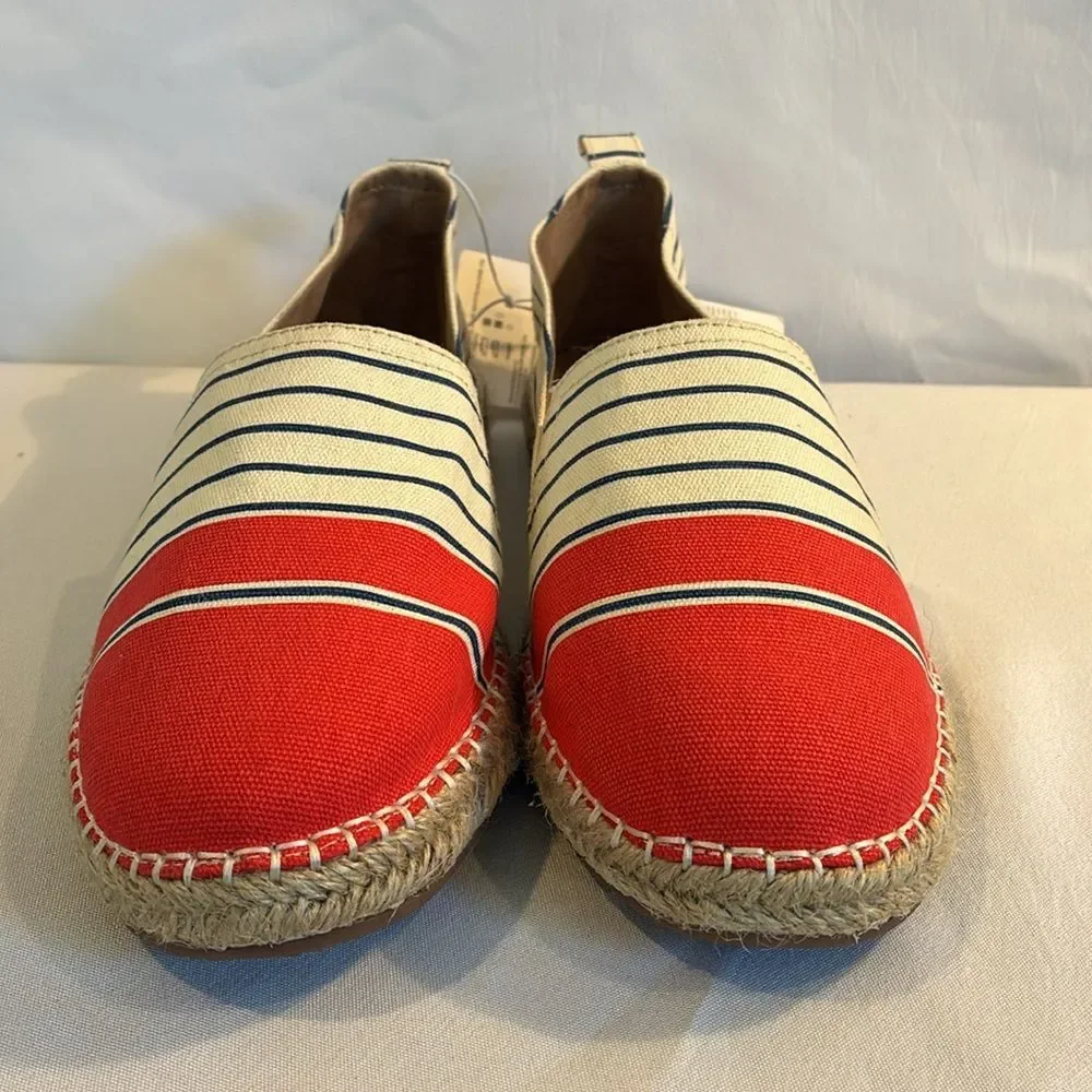 NWT multicolor coral cream & navy slip on canvas espadrille shoes size 11 comfy